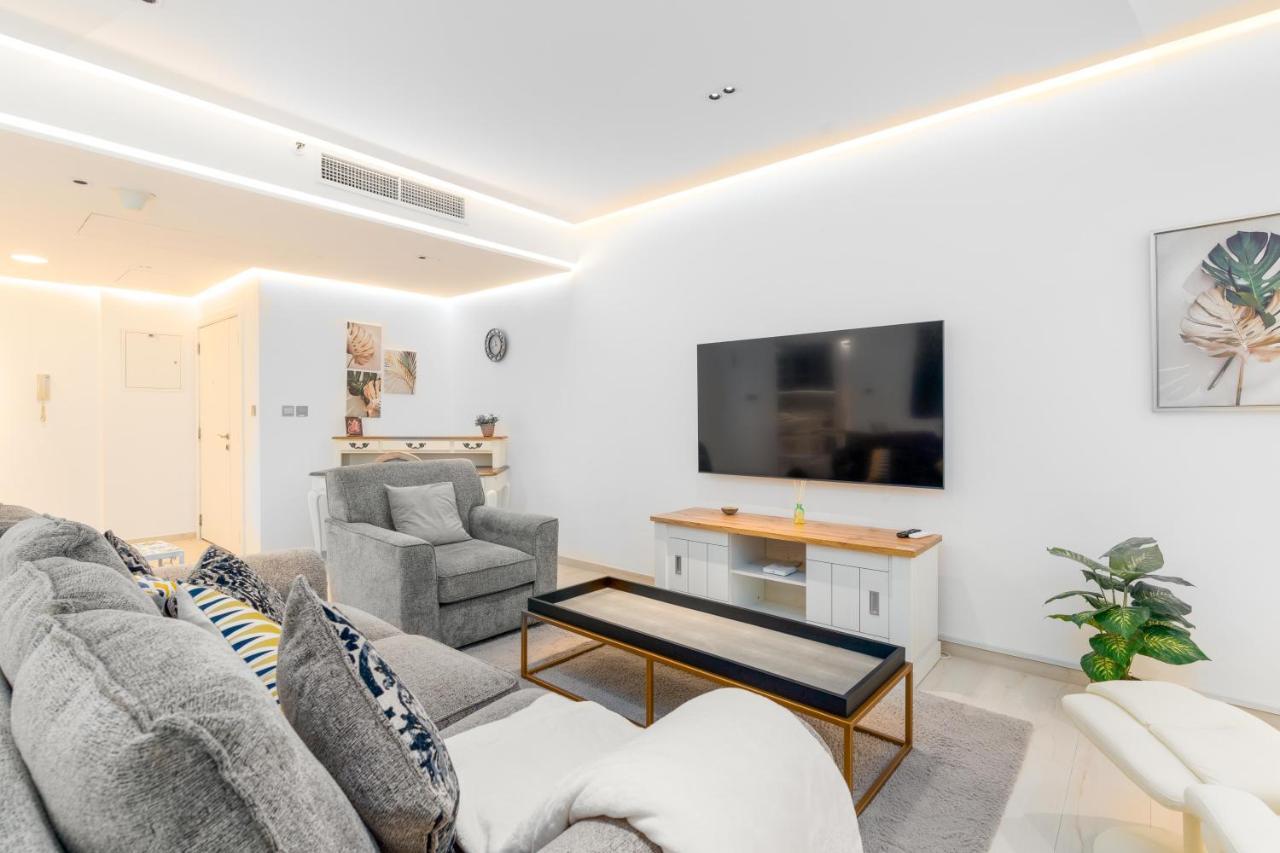 Vacay Lettings Fully Renovated Lux Beachfront 3bed At Jbr * Dubai